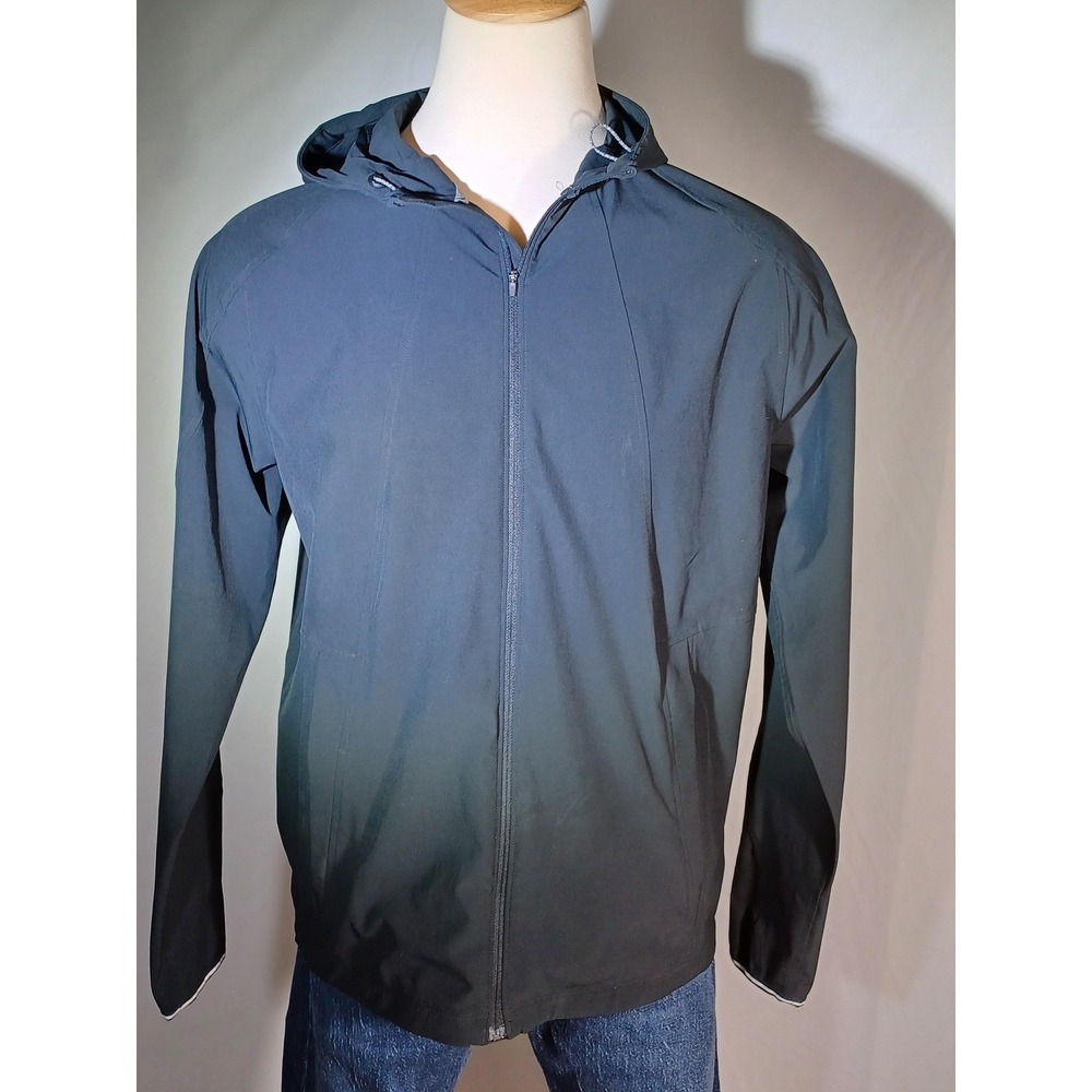 Under Armour RUN Jacket Mens XL Black Hooded Full Zip‎ Running Windbreaker